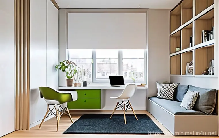 미니멀라이프 인테리어 - **Prompt:** A perfectly organized and serene minimalist living room, flooded with soft, warm natural...